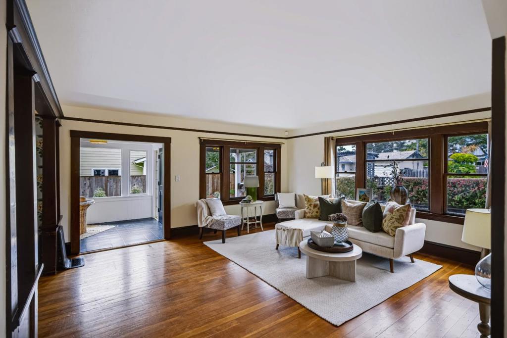 413 Walnut Street Property Photo 10