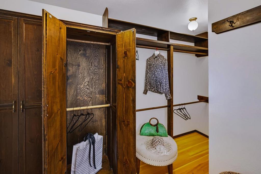 413 Walnut Street Property Photo 38