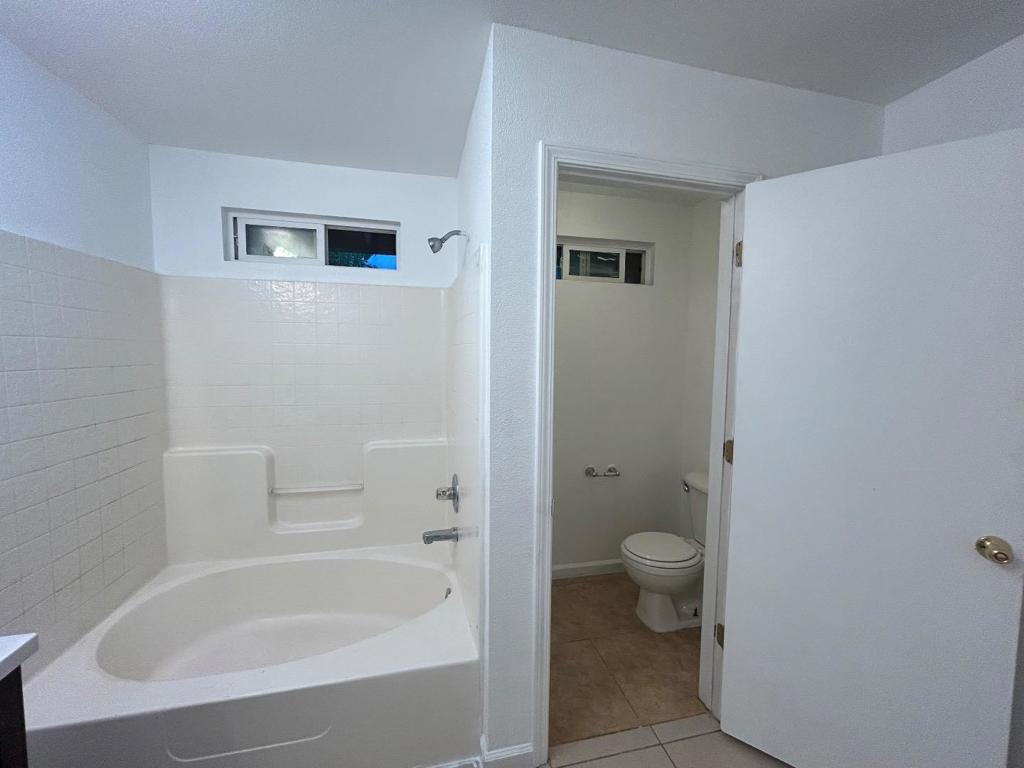 1035 Arbor Drive Property Photo 8