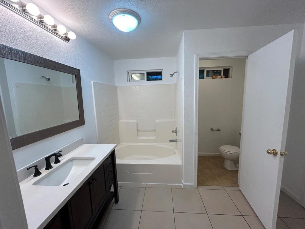 1035 Arbor Drive Property Photo 11