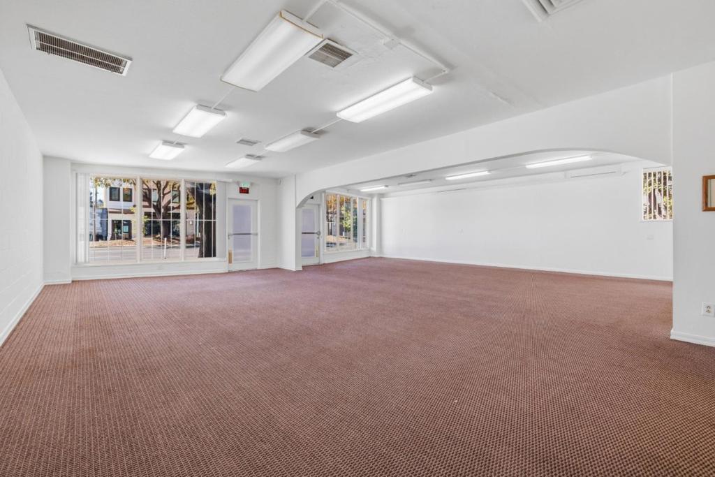 920 W El Camino Real Property Photo 5