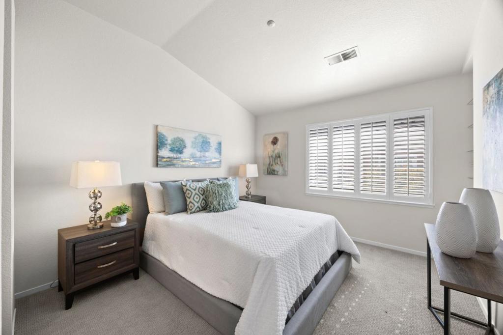 6953 Rodling Drive D Property Photo 15