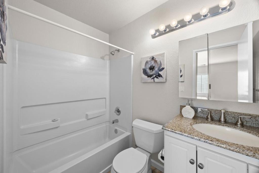 6953 Rodling Drive D Property Photo 22