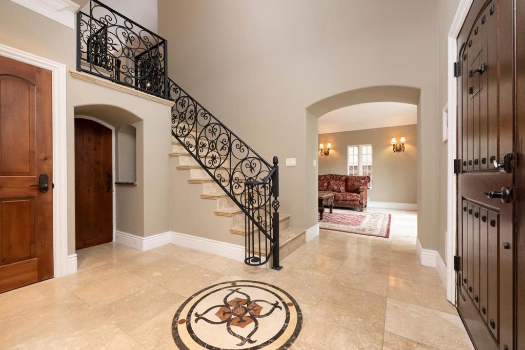 1512 Highway Road Property Photo 4