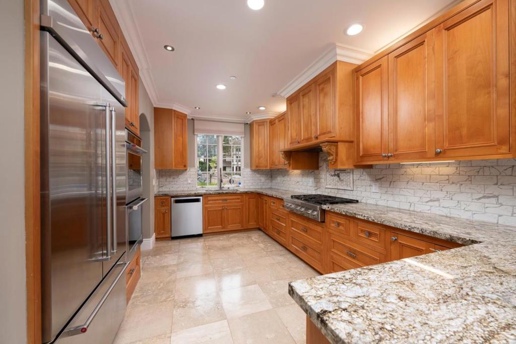 1512 Highway Road Property Photo 11