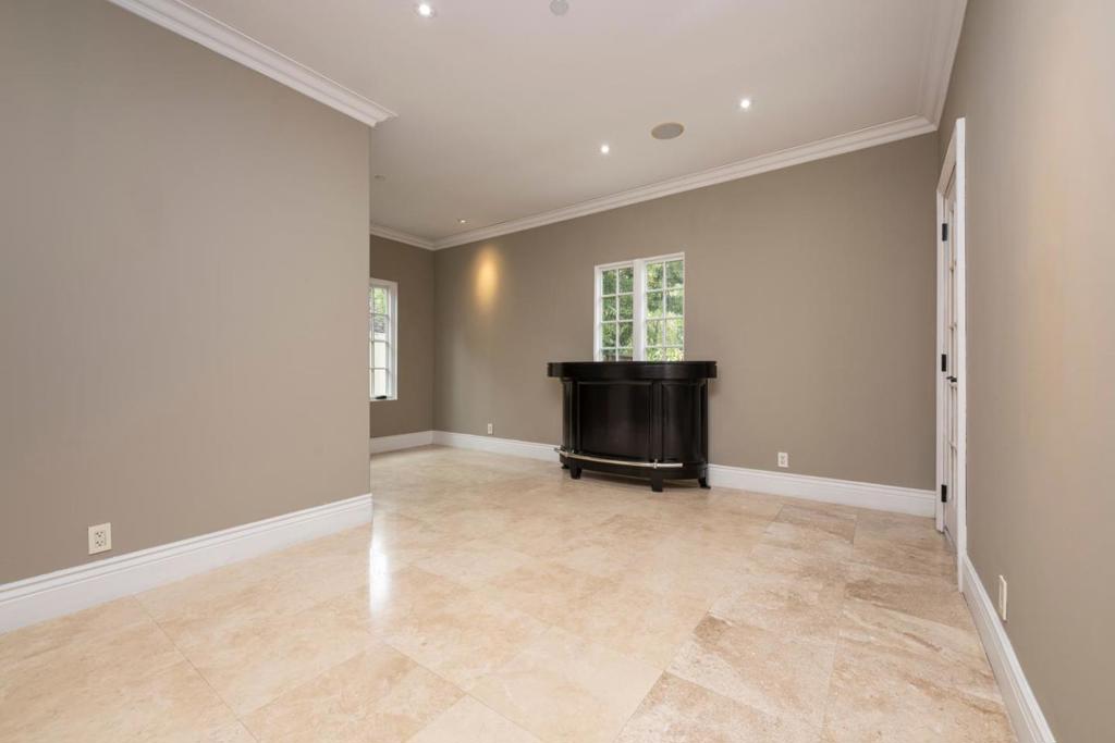 1512 Highway Road Property Photo 13
