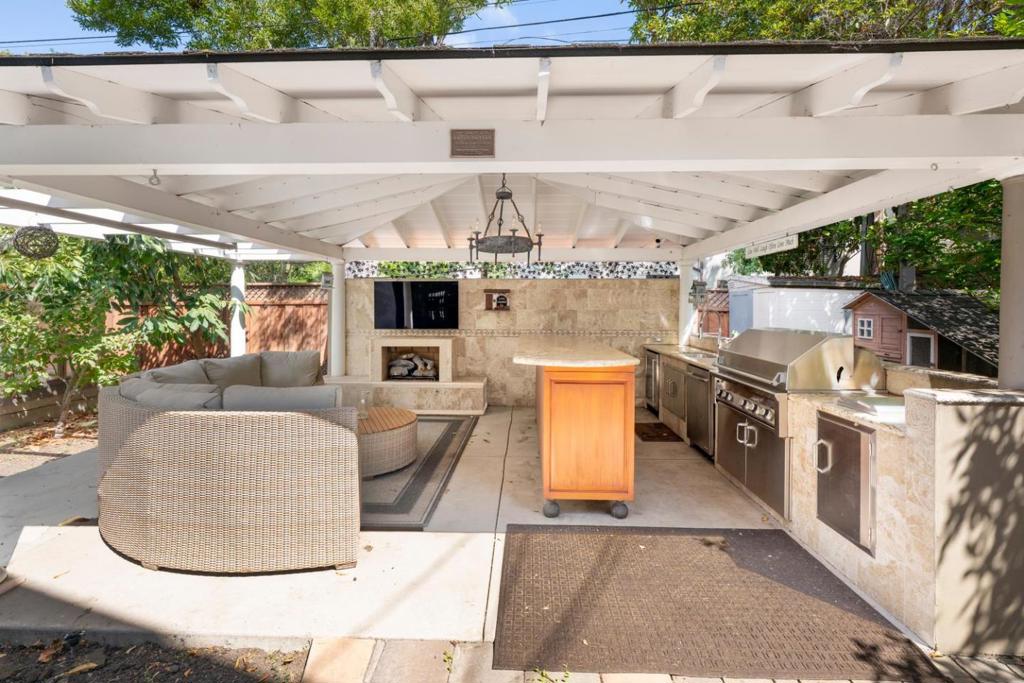 1512 Highway Road Property Photo 30