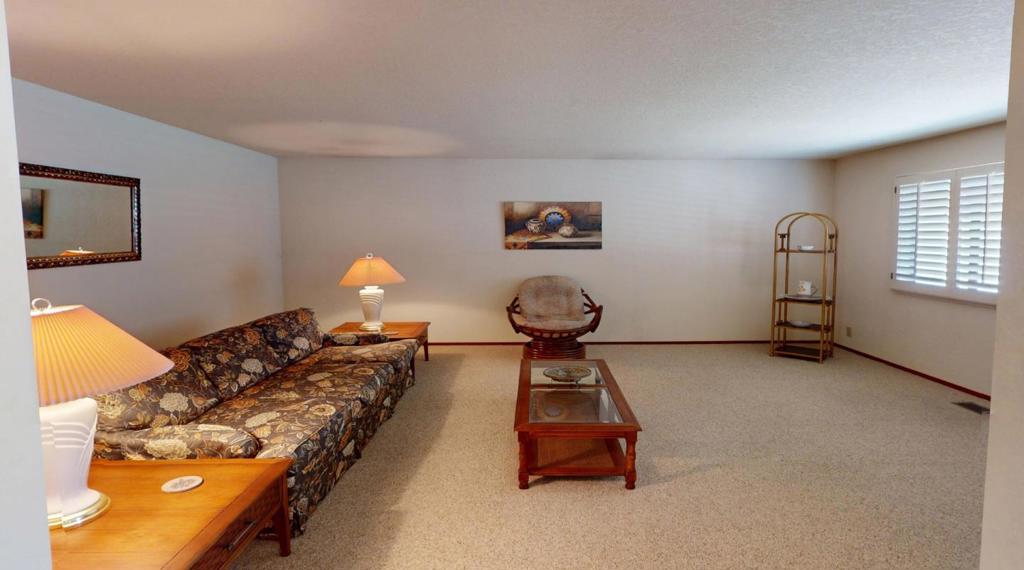 1116 Aspen Place Property Photo 9