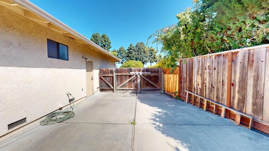 1116 Aspen Place Property Photo 42