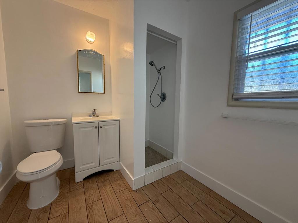 2433 San Pablo Avenue Property Photo 3