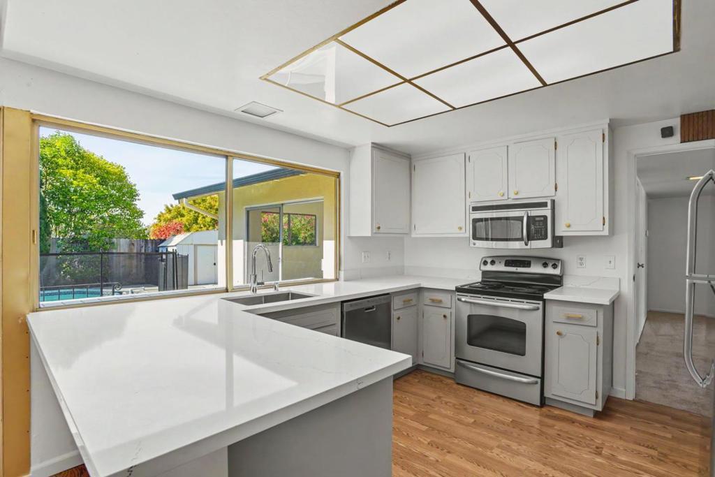 10 Los Altos Place Property Photo 14