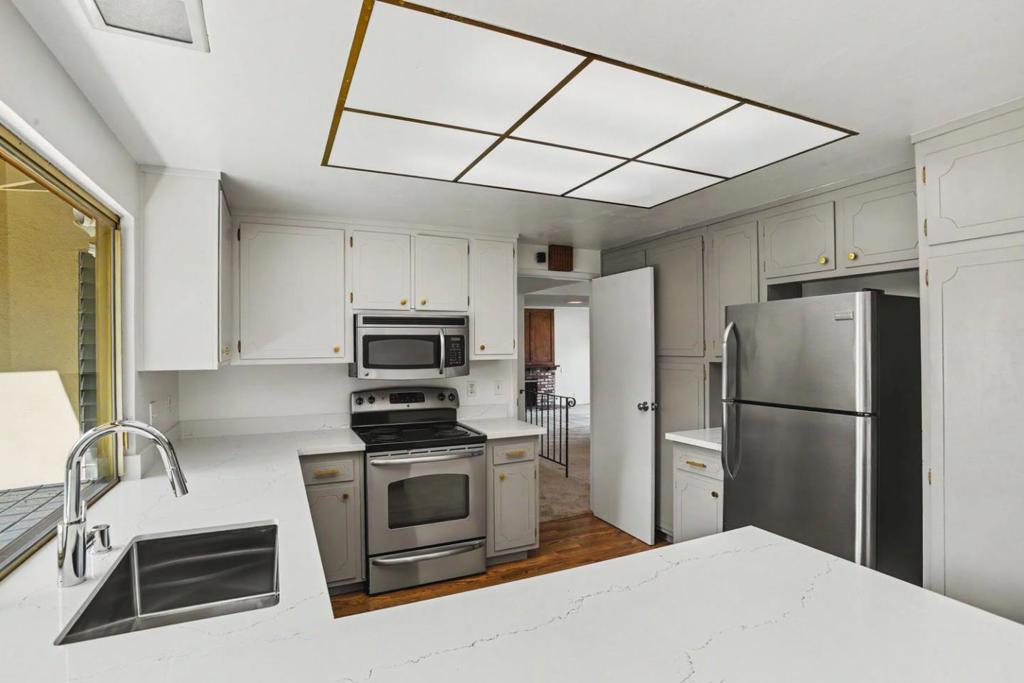 10 Los Altos Place Property Photo 22