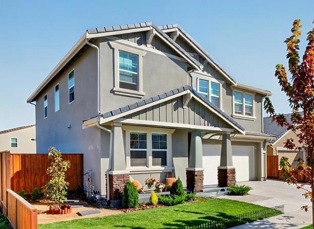 1910 Peony Street Property Photo 4