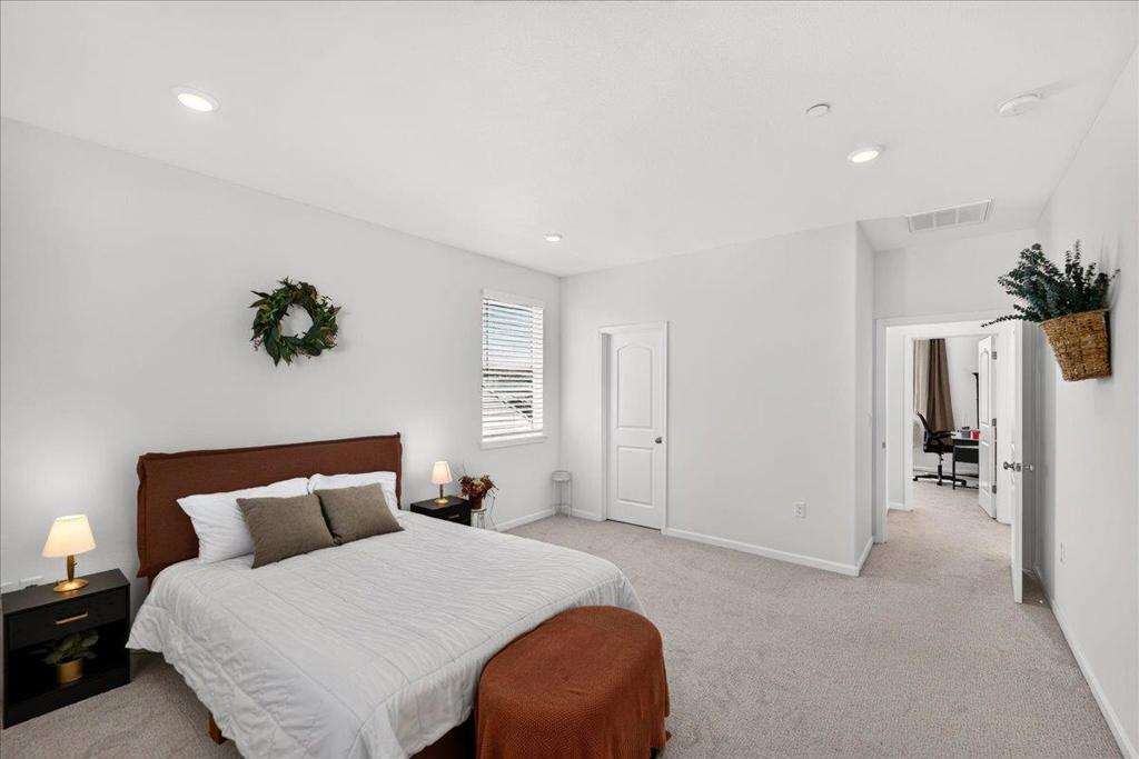 1910 Peony Street Property Photo 31