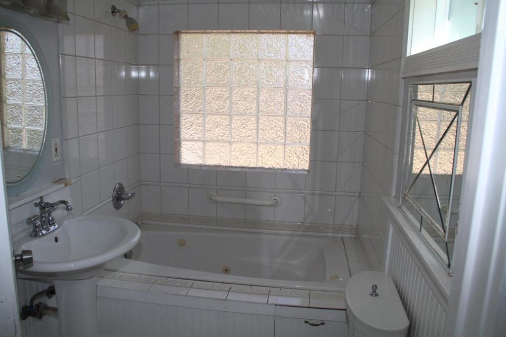 2260 Pulgas Avenue Property Photo 11