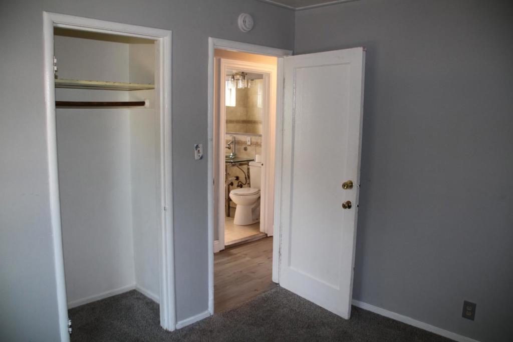 2260 Pulgas Avenue Property Photo 13