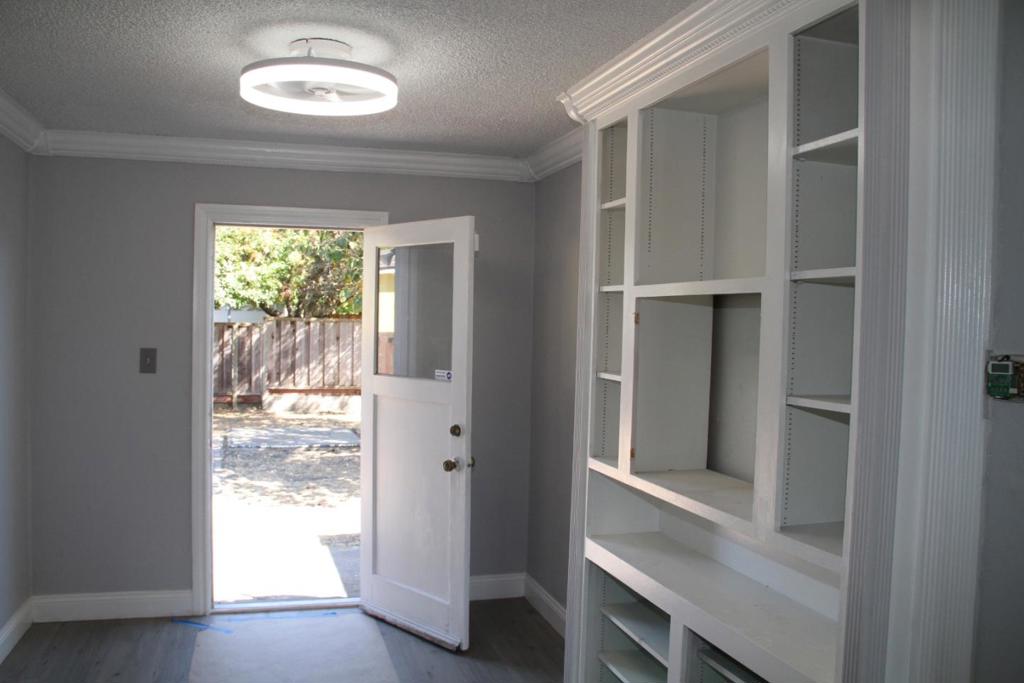 2260 Pulgas Avenue Property Photo 16
