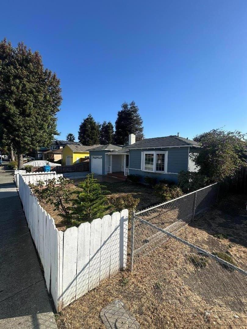 2260 Pulgas Avenue Property Photo 25