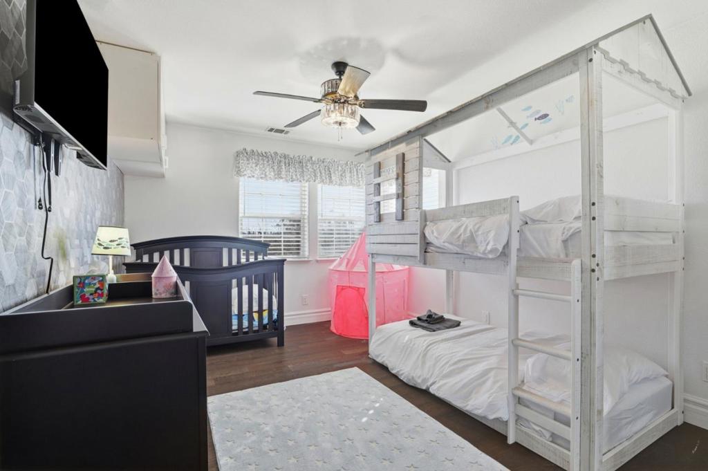205 Llagas Road Property Photo 28