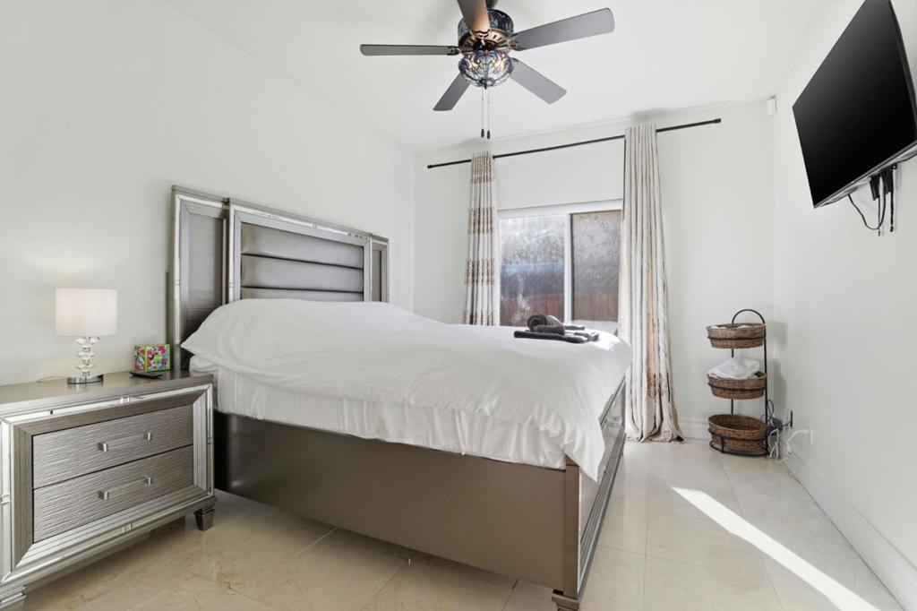 205 Llagas Road Property Photo 32
