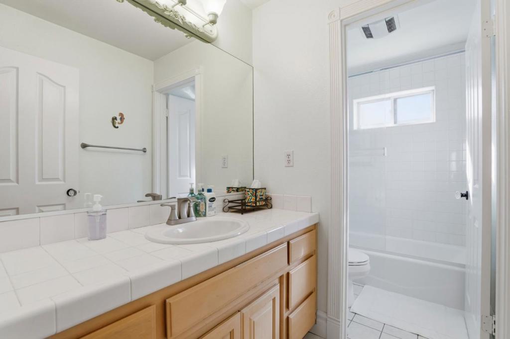205 Llagas Road Property Photo 35