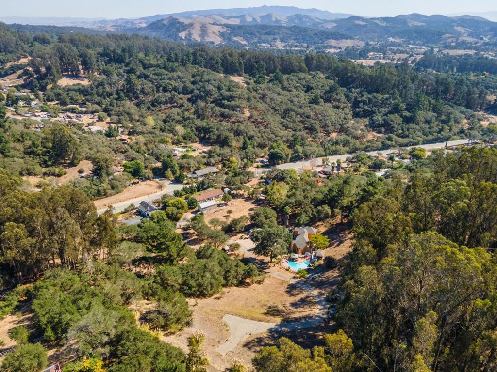 509 Carpenteria Road Property Photo 6