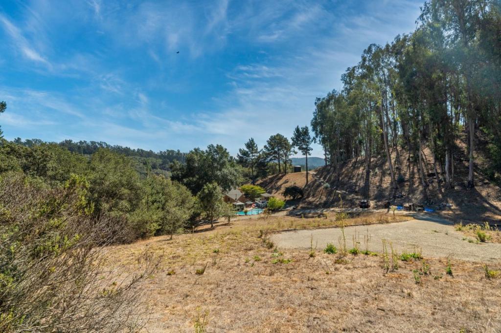 509 Carpenteria Road Property Photo 11