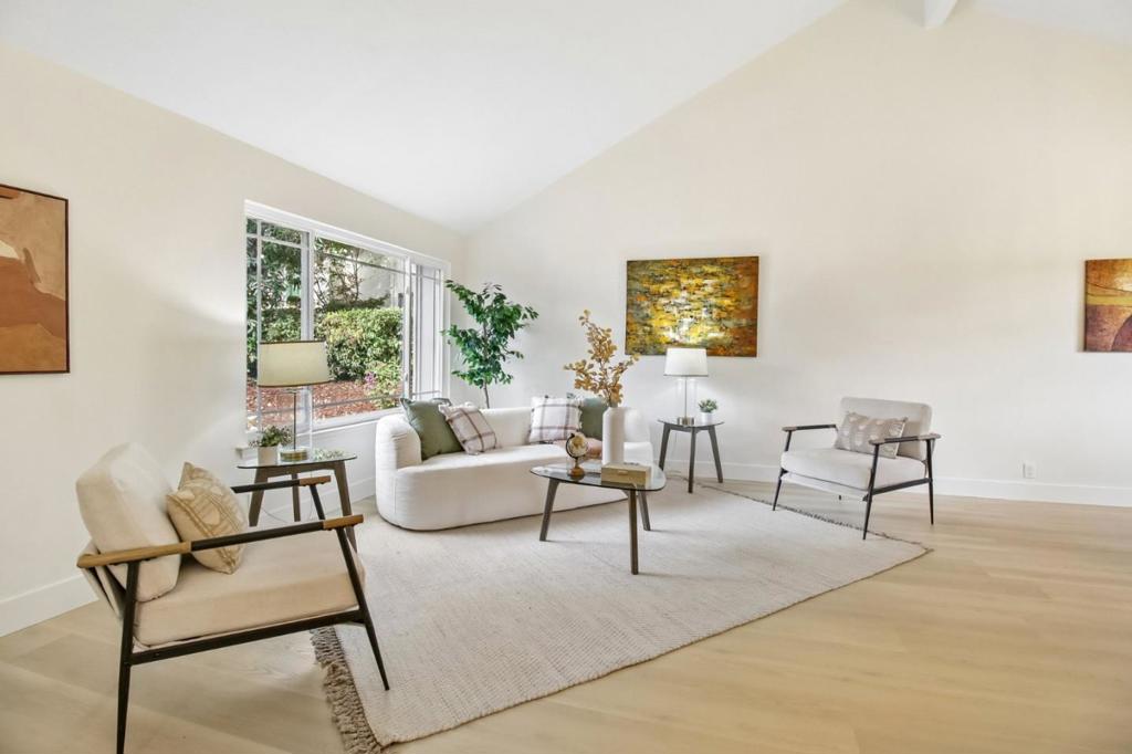 6558 Gardenoak Court Property Photo 4
