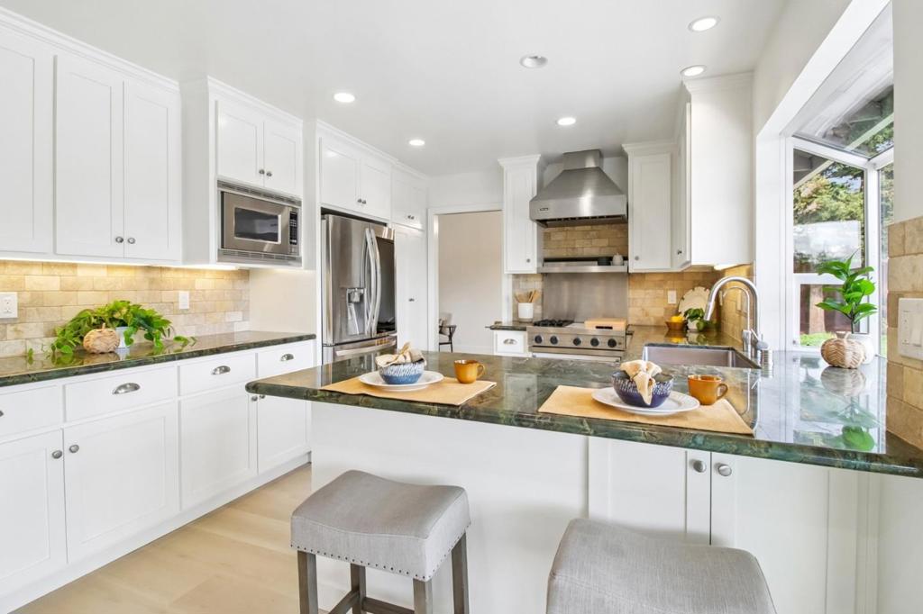 6558 Gardenoak Court Property Photo 15