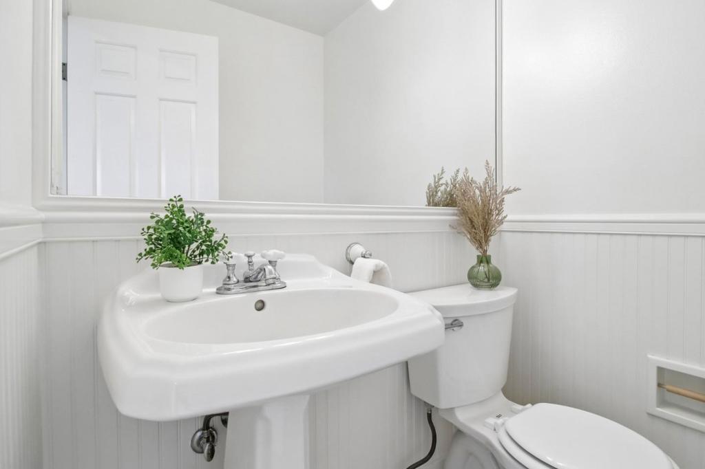 6558 Gardenoak Court Property Photo 24