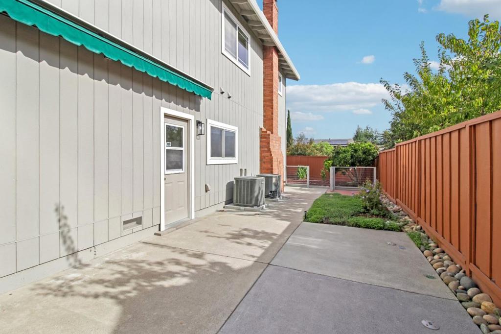 6558 Gardenoak Court Property Photo 45