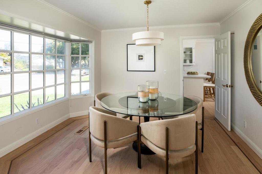 1740 Oak Avenue Property Photo 3