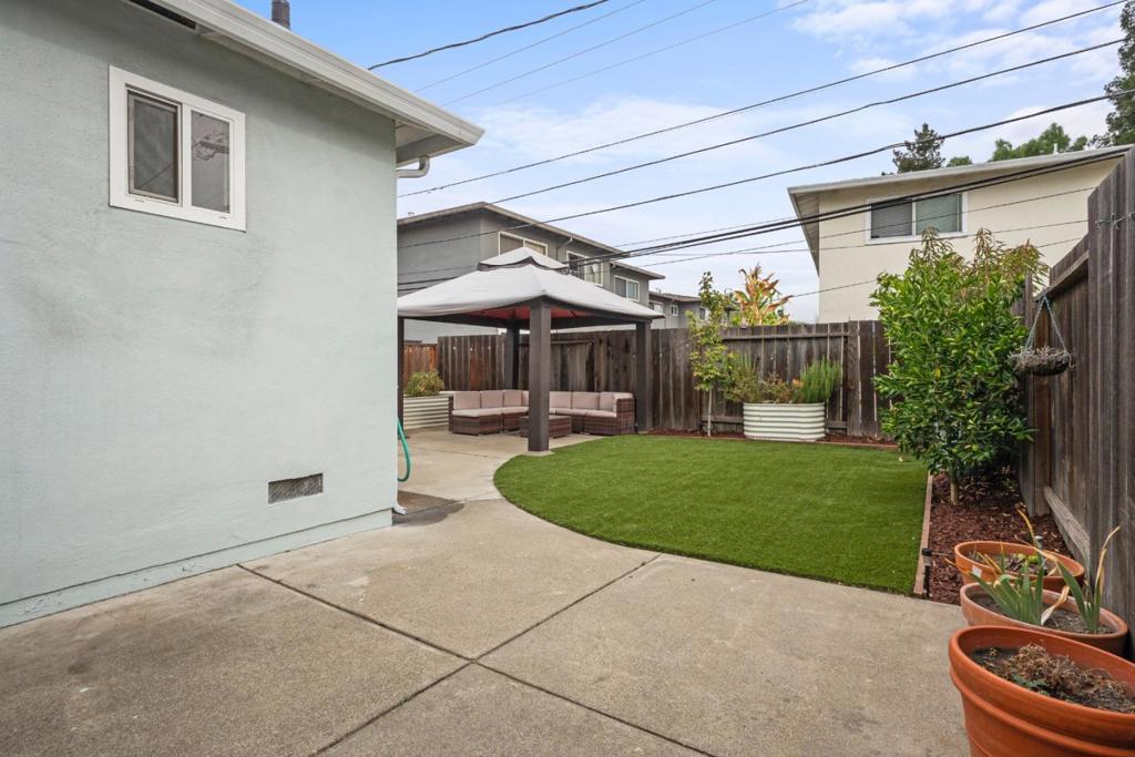 1557 Ebener Street Property Photo 14