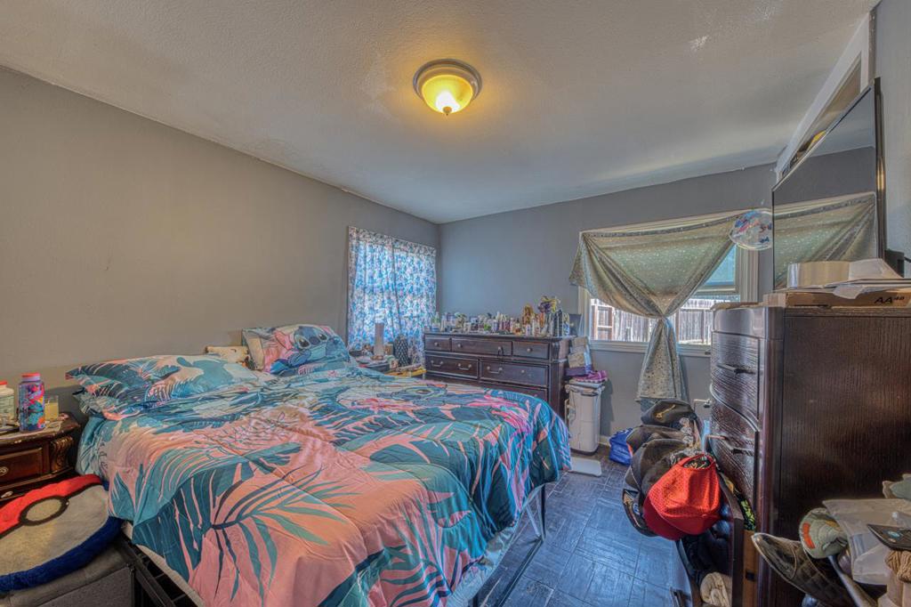 236 Maryal Drive Property Photo 10
