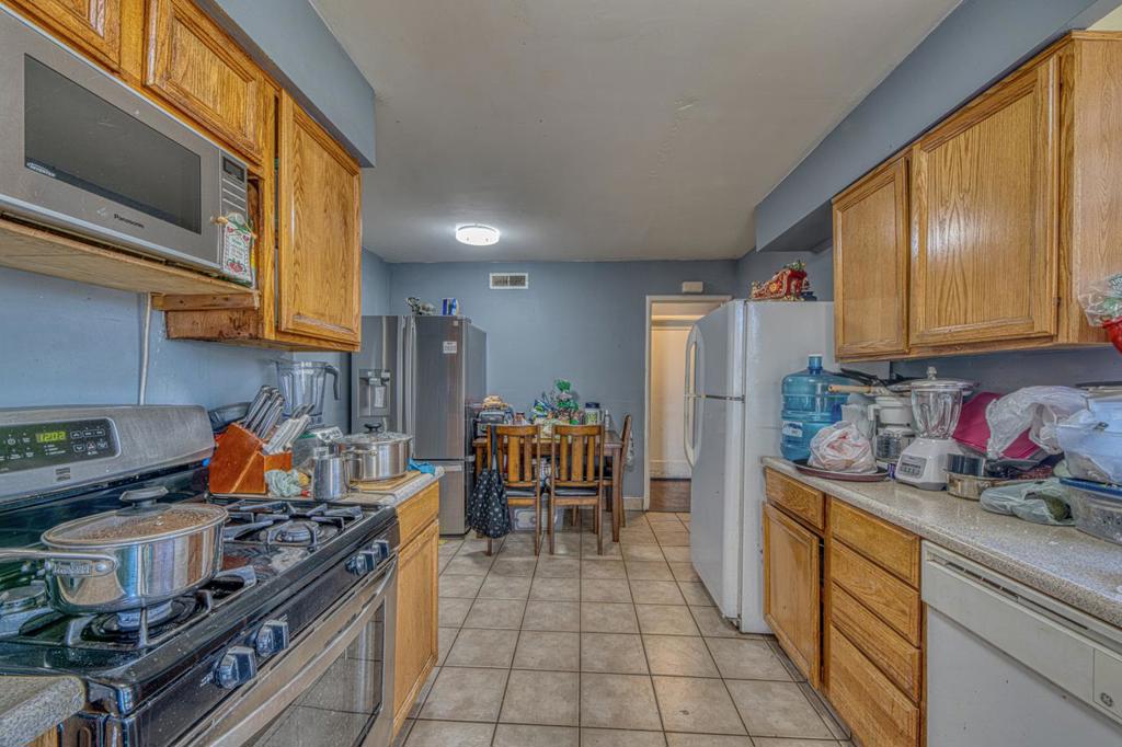 236 Maryal Drive Property Photo 13