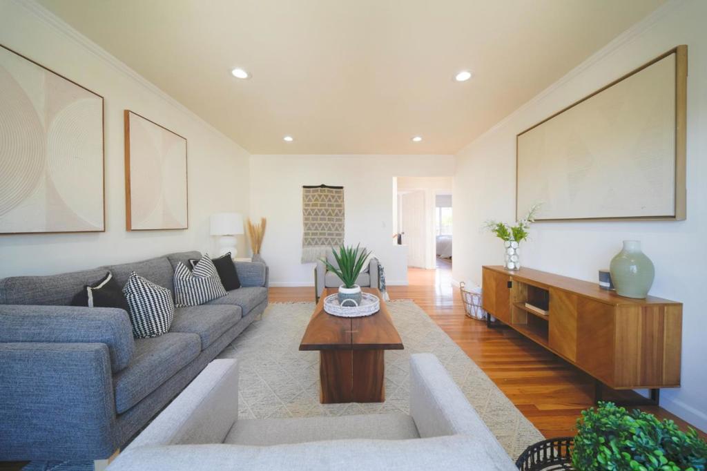 531 Head Street Property Photo 11