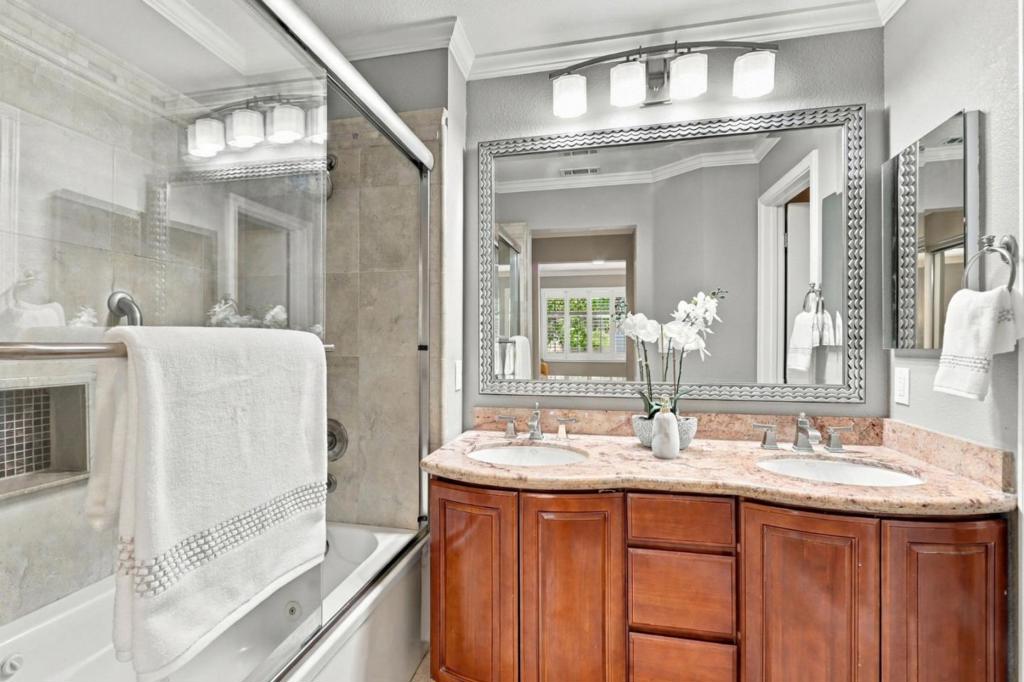 308 Ballymore Circle Property Photo 13