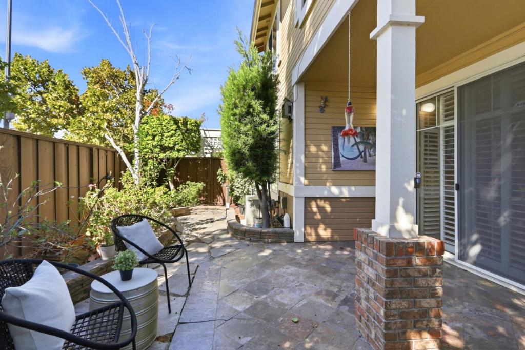 308 Ballymore Circle Property Photo 24