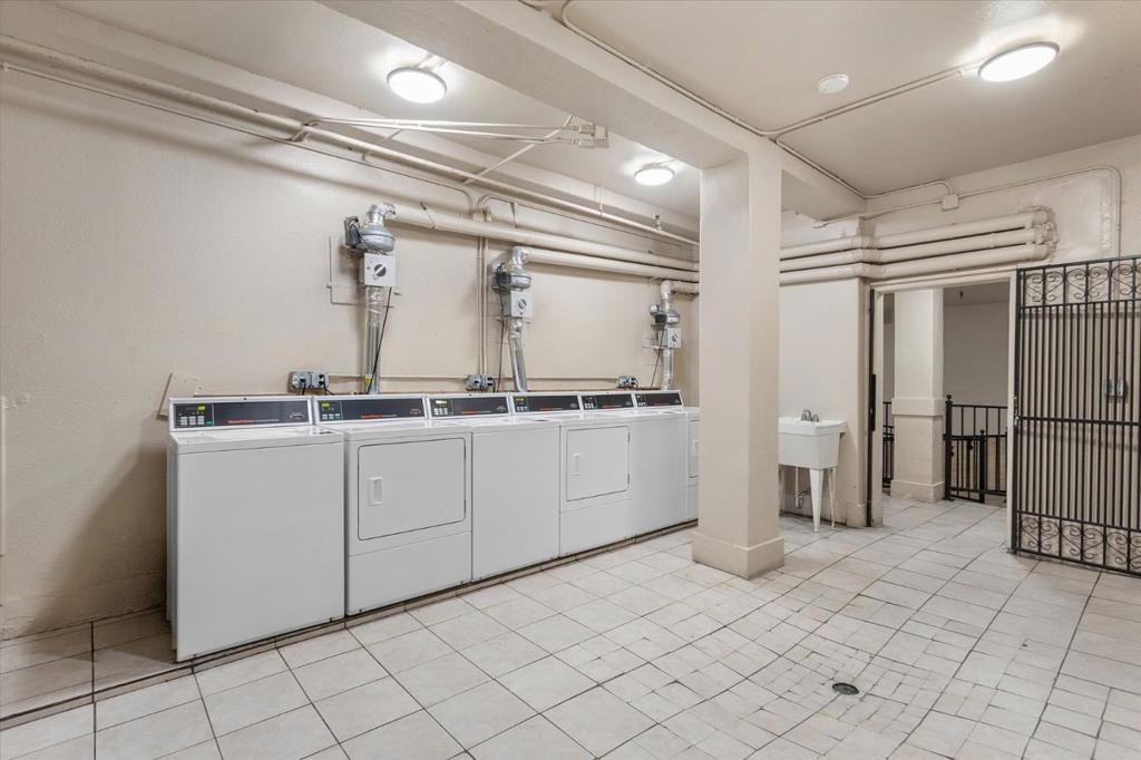 765 Ofarrell Street Property Photo 25