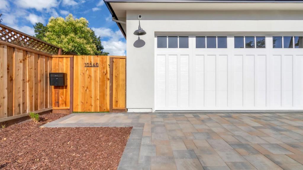 10540 Sterling Boulevard Property Photo 1