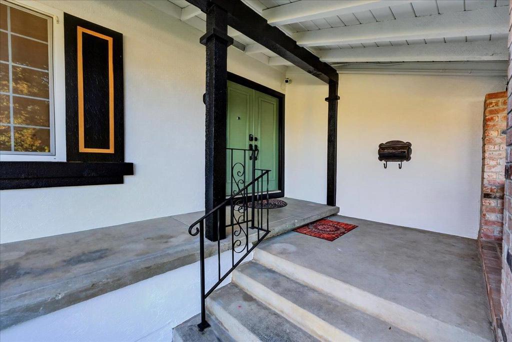 6329 Solano Drive Property Photo 6