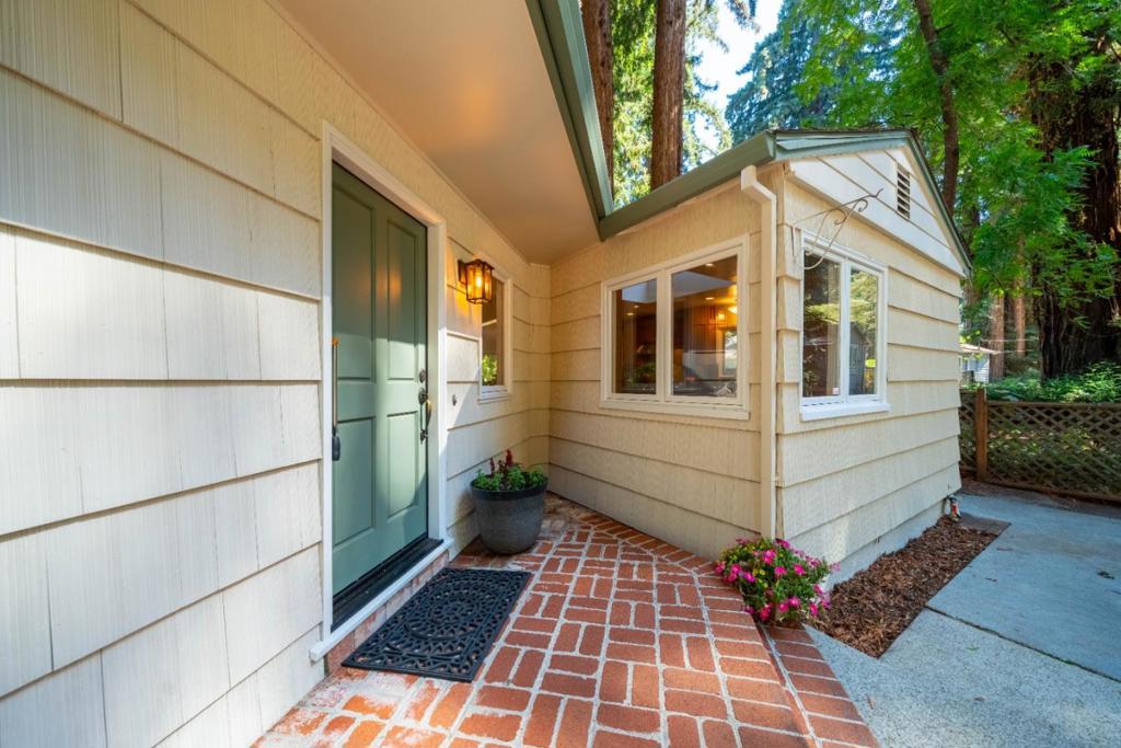 114 Gail Drive Property Photo 2