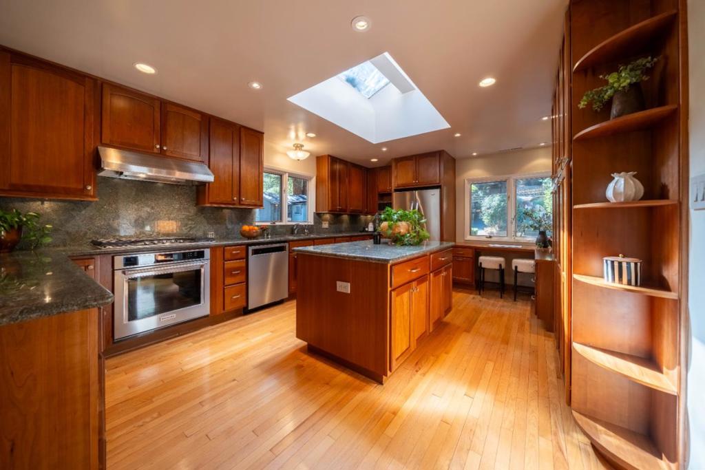 114 Gail Drive Property Photo 10
