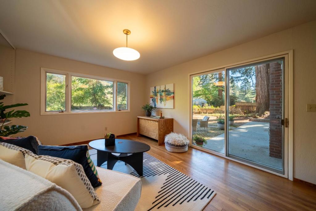 114 Gail Drive Property Photo 24