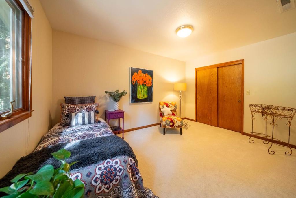114 Gail Drive Property Photo 28