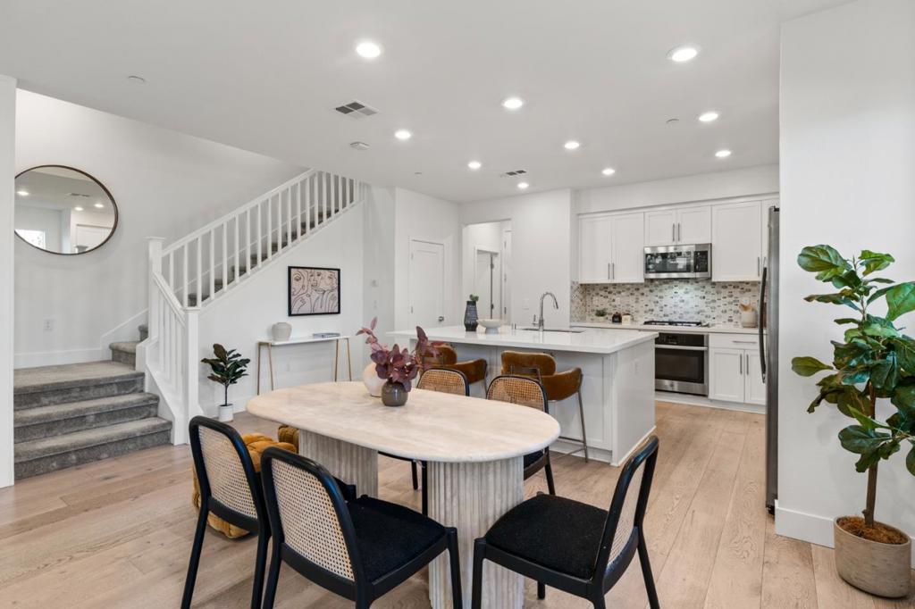 33109 Via Vicenza Property Photo 3