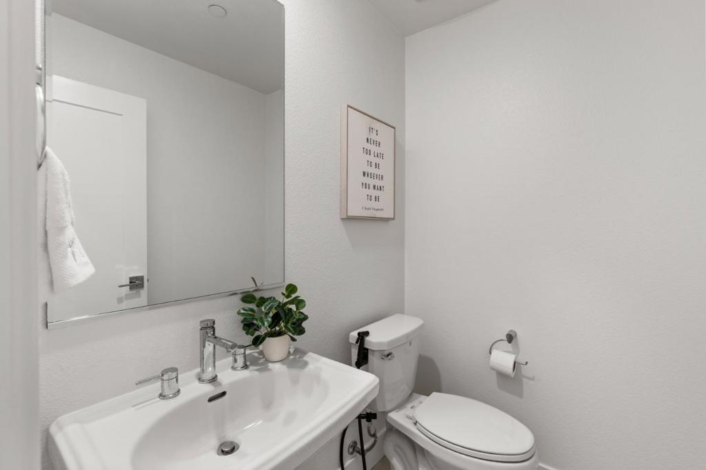 33109 Via Vicenza Property Photo 9