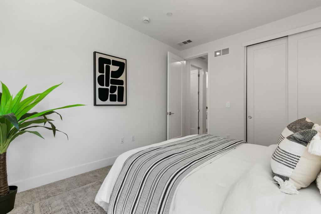 33109 Via Vicenza Property Photo 16