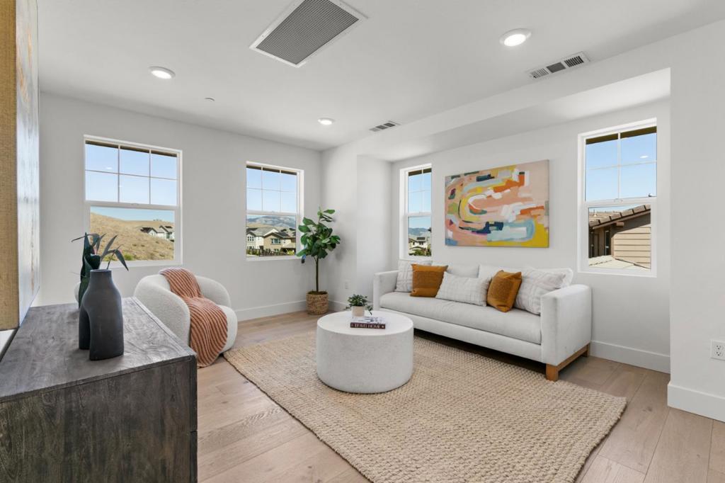 33109 Via Vicenza Property Photo 25