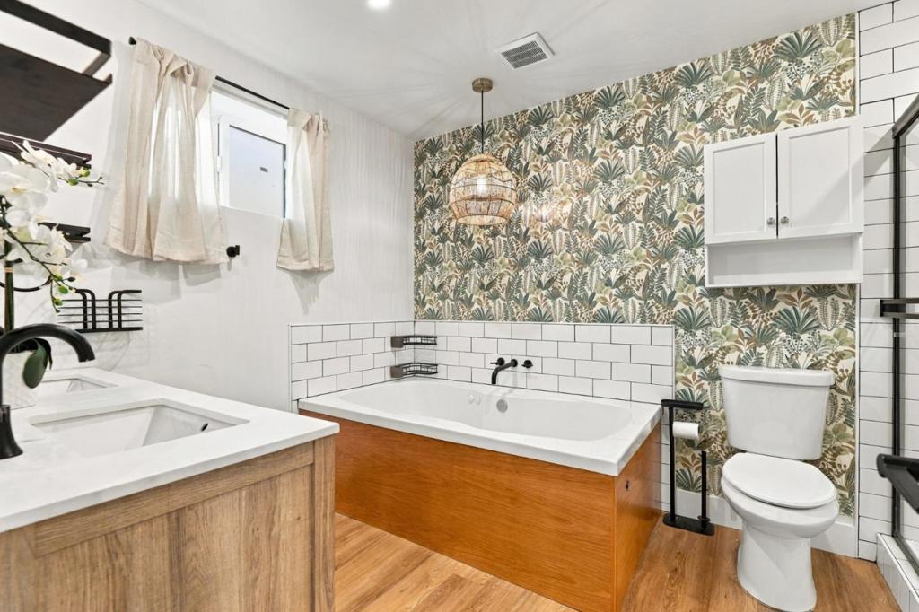 70 Chester Avenue Property Photo 36